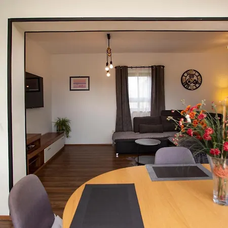 Matteo アパート ロヴィニ