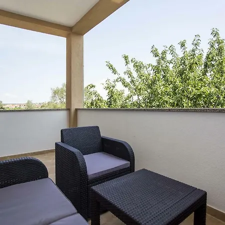 Matteo アパート ロヴィニ